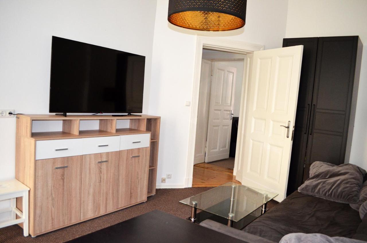 Apartment Fuer Familien, Freunde Oder Groessere Gruppen Bis Zu 8 Personen In Der Naehe Des Berliner Hauptbahnhofs *