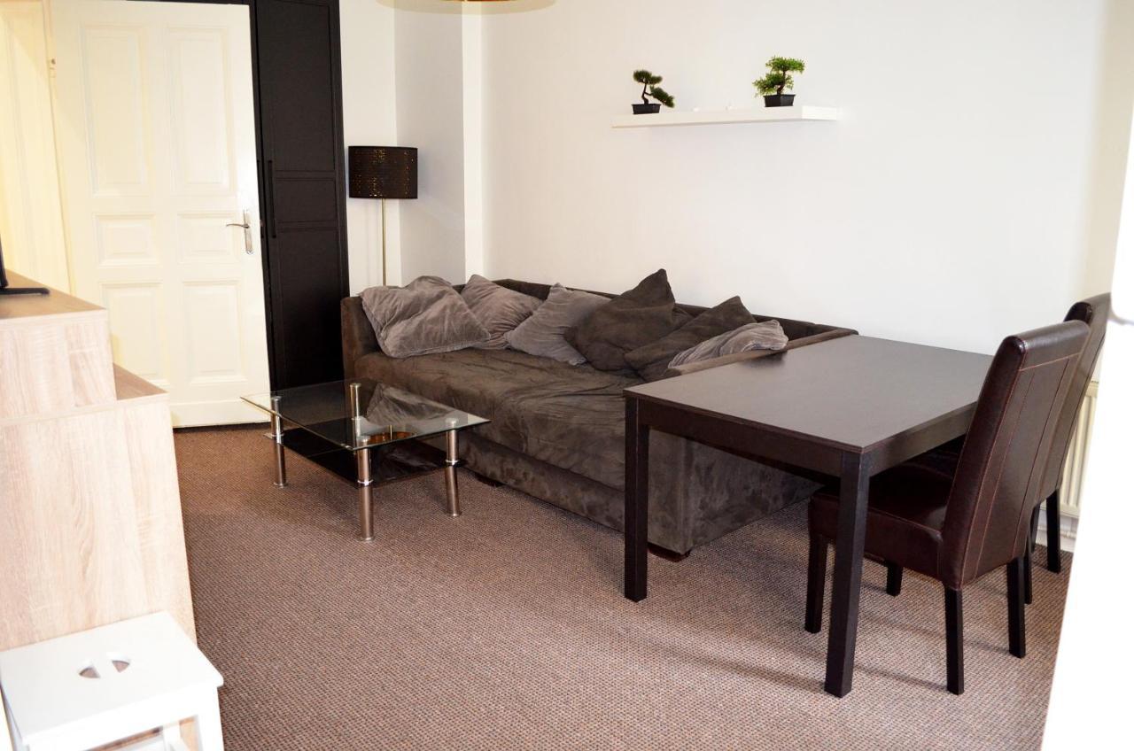 Apartment Fuer Familien, Freunde Oder Groessere Gruppen Bis Zu 8 Personen In Der Naehe Des Berliner Hauptbahnhofs *